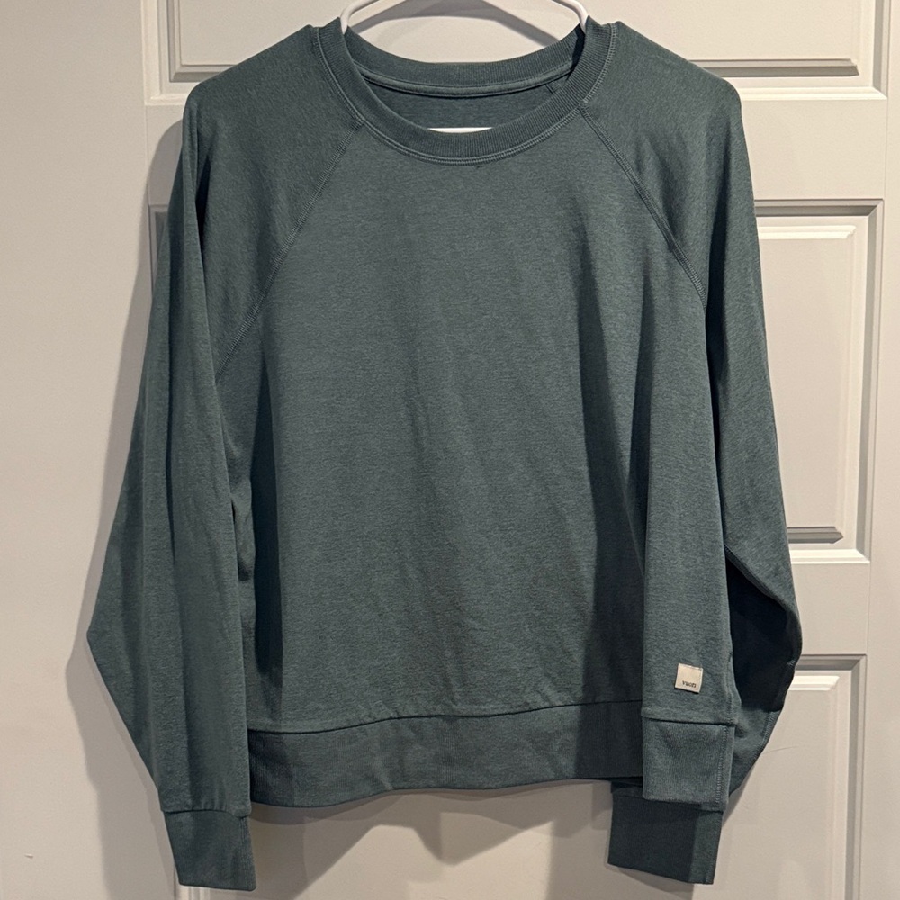 Vuori Teal Crewneck Sweater